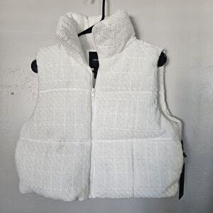 Forever 21 NWT Women's Small Ivory Textured Knit Vest Cropped Puffer Fall Winter